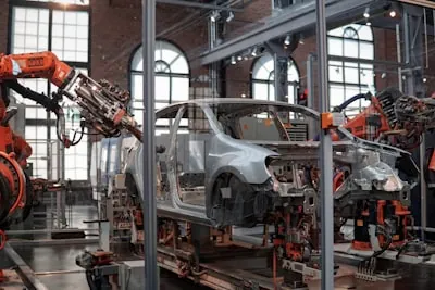 Automotive production line where observed variation combines process and measurement variation